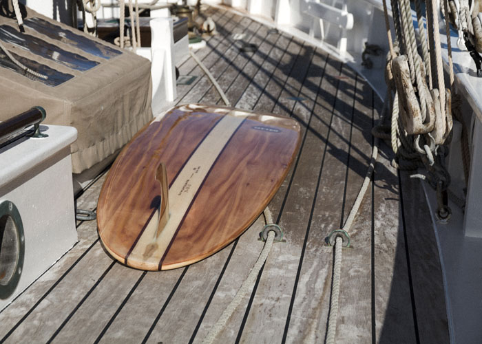Island Hopper outline otter wooden surfboard