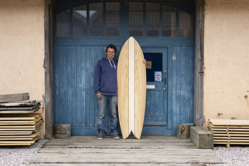 Otter Surfboards Wooden Surfboard workshop experience may 2021 - Group shot - Phil James Chris