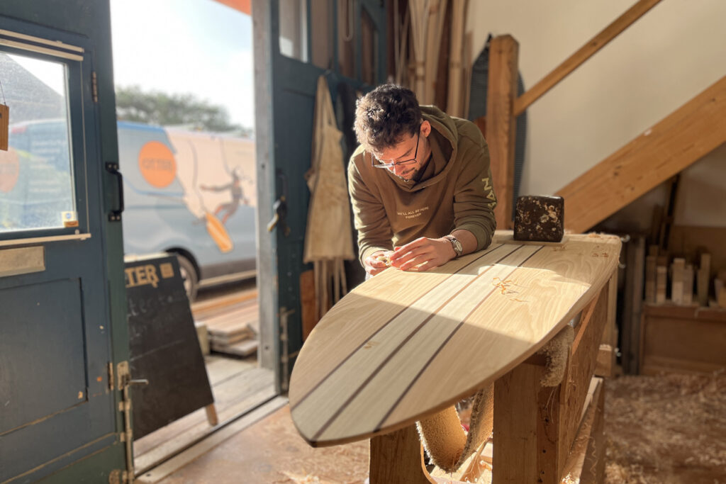 Make your own wooden surfboard with Otter Surfboards