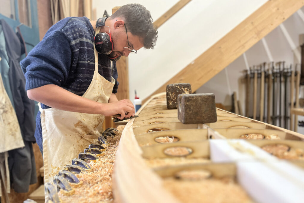 Make your own wooden surfboard with Otter Surfboards
