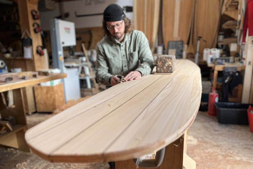 Sustainable, hollow wooden surfboard shaping