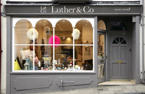 Luther & Co