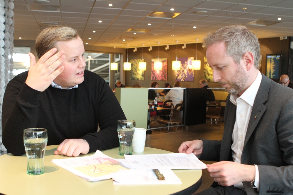 Eirik Faret Sakariassen (SV) og Bård Vegar Solhjell (SV)