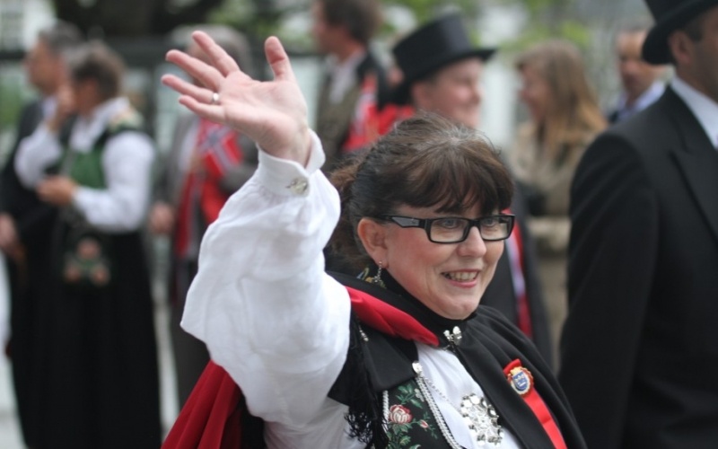 aina hauge 17mai