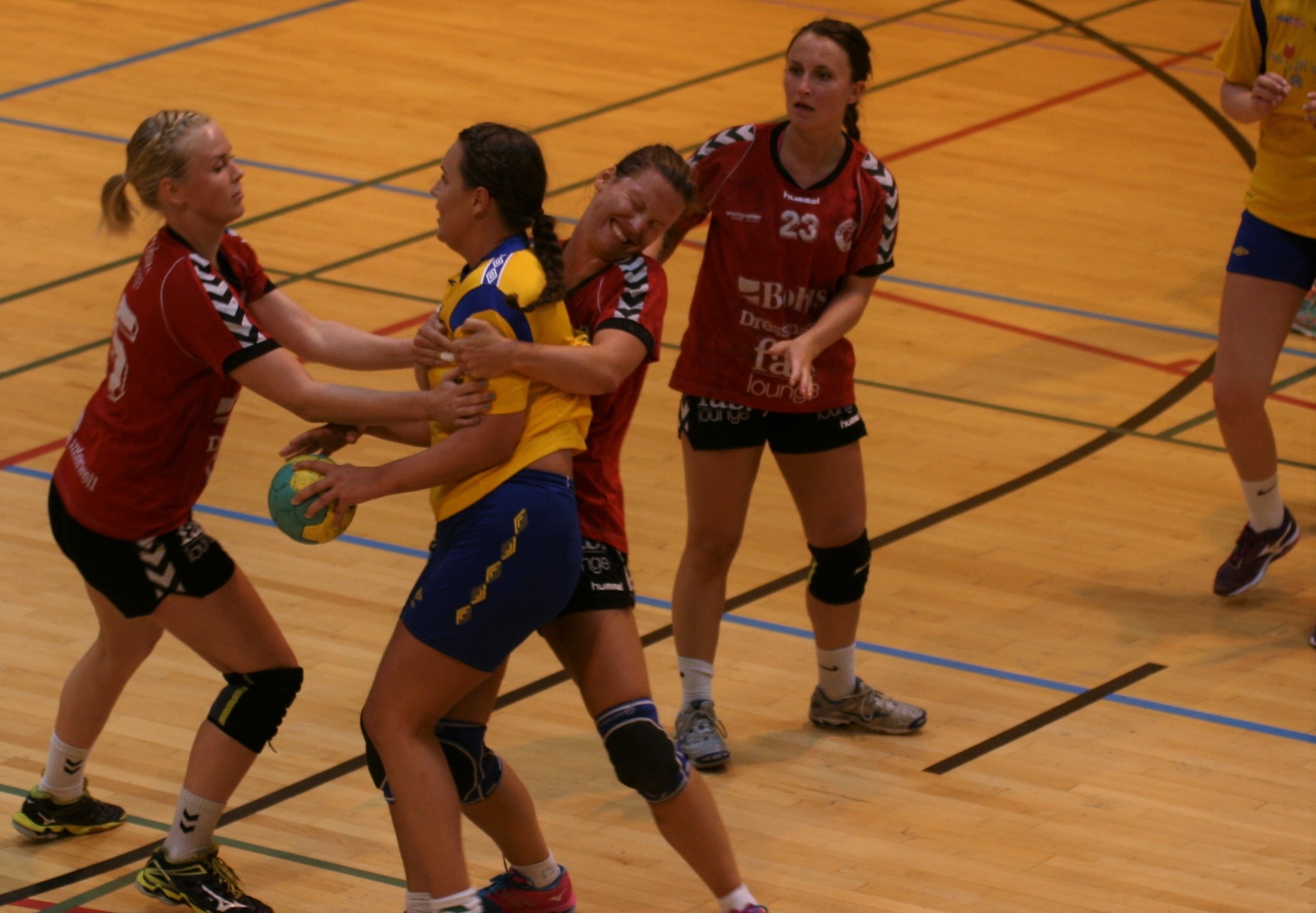 Tastavarden leverte en bra kamp, men tapte knepent mot Greipstad i serieåpningen. FOTO: PER THIME