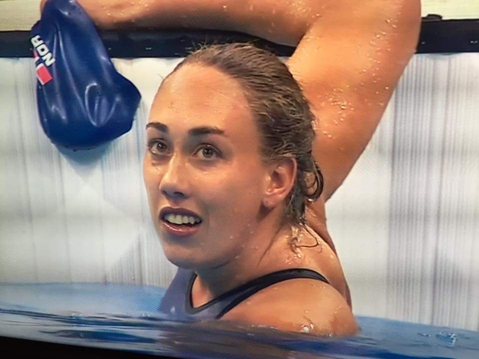 Sara Louise Rung har akkurat svømt inn til gull i Rio. FOTO: Skjermdump fra NRK