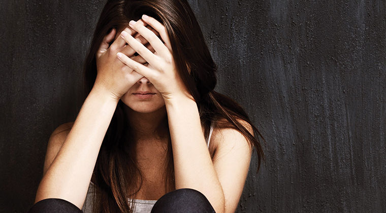 woman depressed vitamin b12