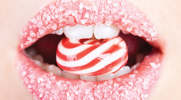 Sugared lips with sweet in mount