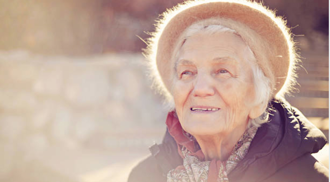 elderly lady dementia