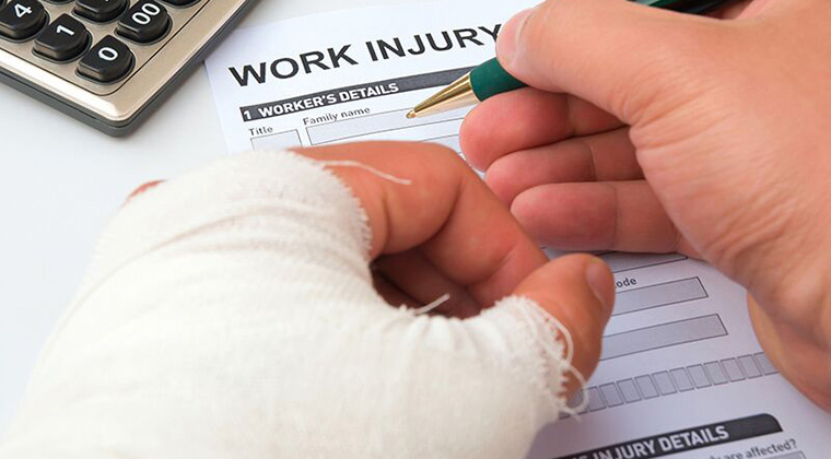 4 Ways Workers' Compensation Benefits an Injured Employee