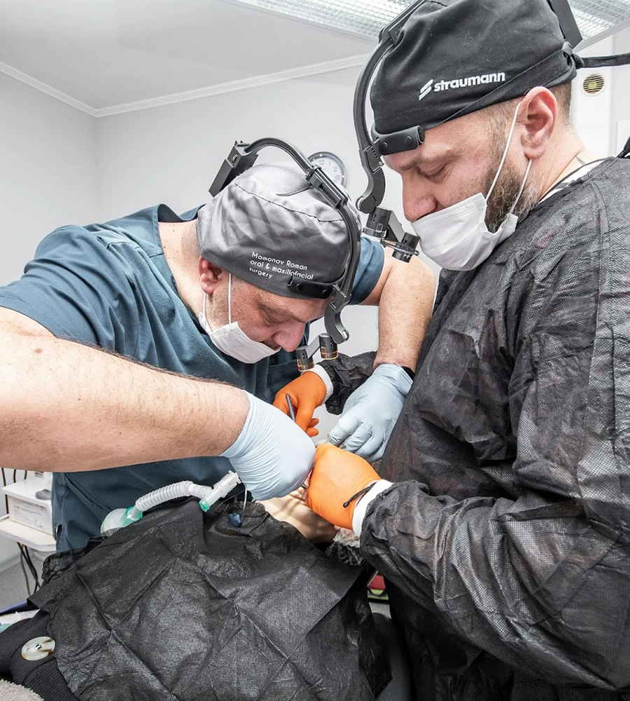 How Seal Beach Oral Surgeons Handle Complex Tooth Extractions