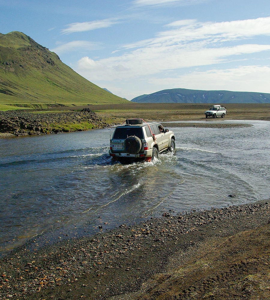 Essential Tips for 4x4 Off-Roading Adventures