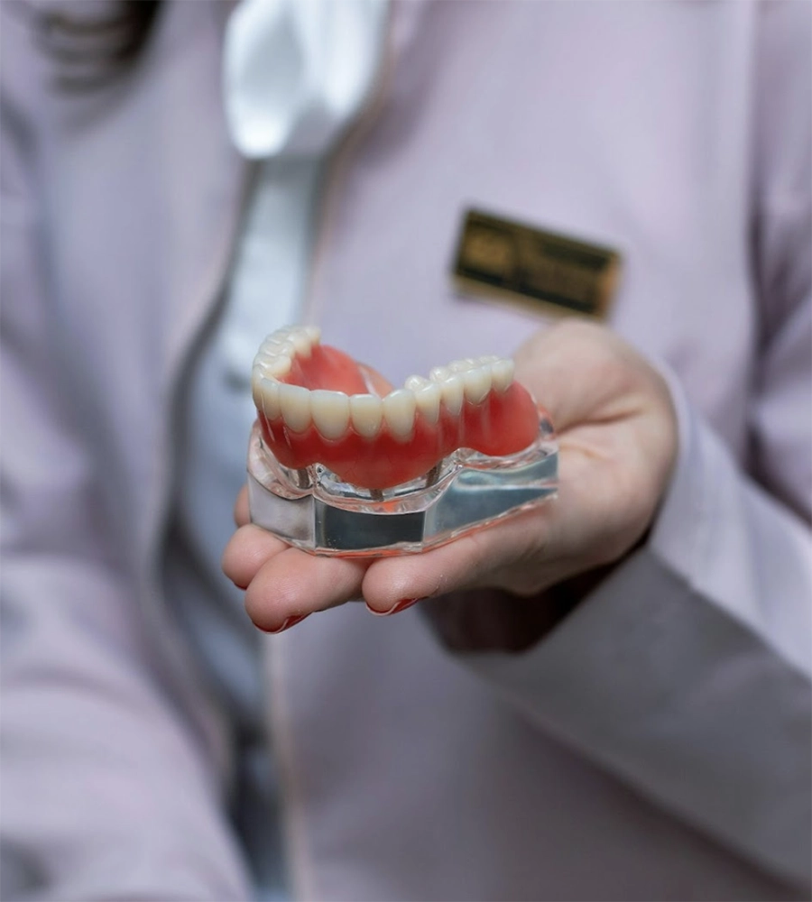 Custom Dentures in Chicago IL: What You Need to Know