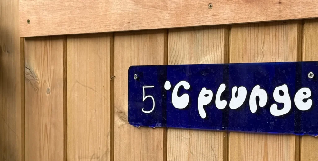 5 degree cold plunge sign