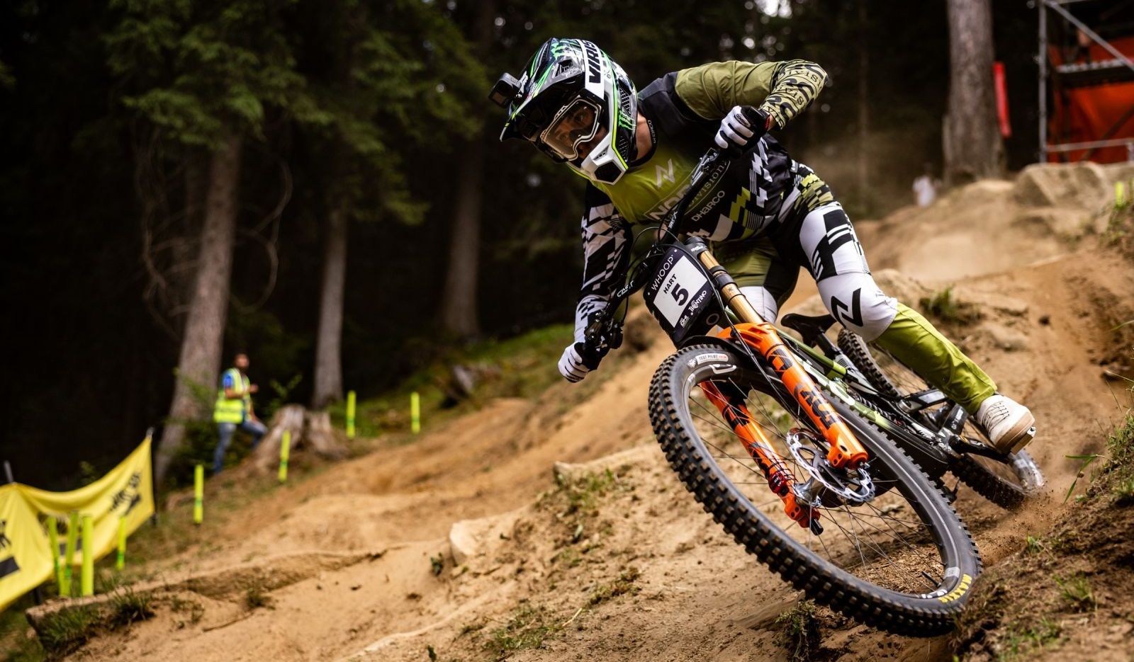 Danny Hart - Wont Sit Down