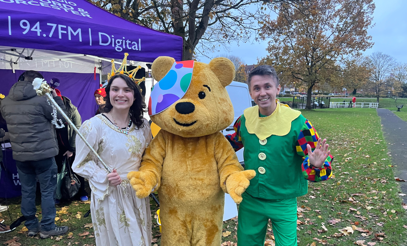 BBC Children in Need Thousand Mile Challenge with Worcester Theatres Sleeping Beauty Pantomime Cast! 