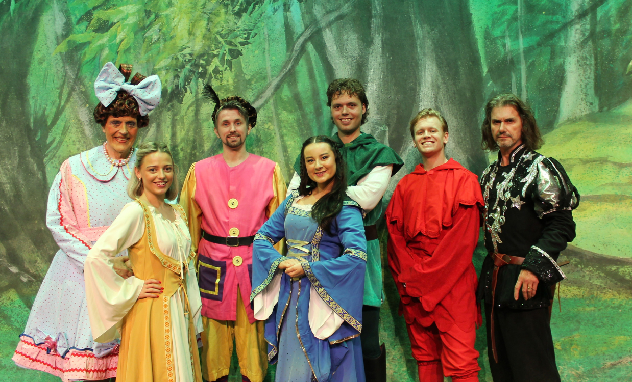 Worcester Repertory Company’s Much-Loved Pantomime Returns with Robin Hood