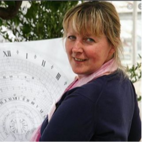 Joanna Migdal  (Lady White)