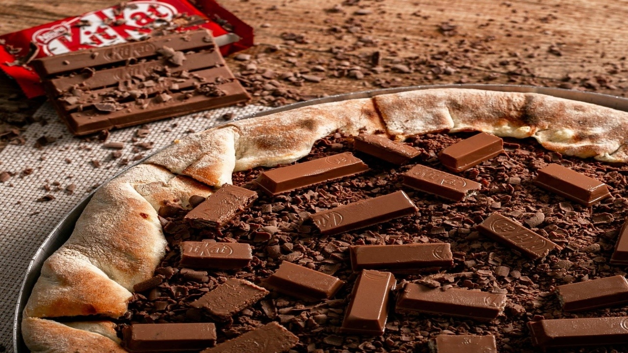 12 tonnes of KitKats stolen, brand says ‘not a prank’ - launches ‘stolen chocolates tracker’ to catch the thief | - The Times of India