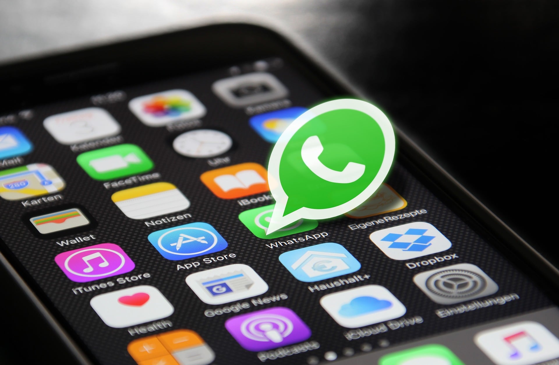 WhatsApp to let people chat with usernames - how to reserve one