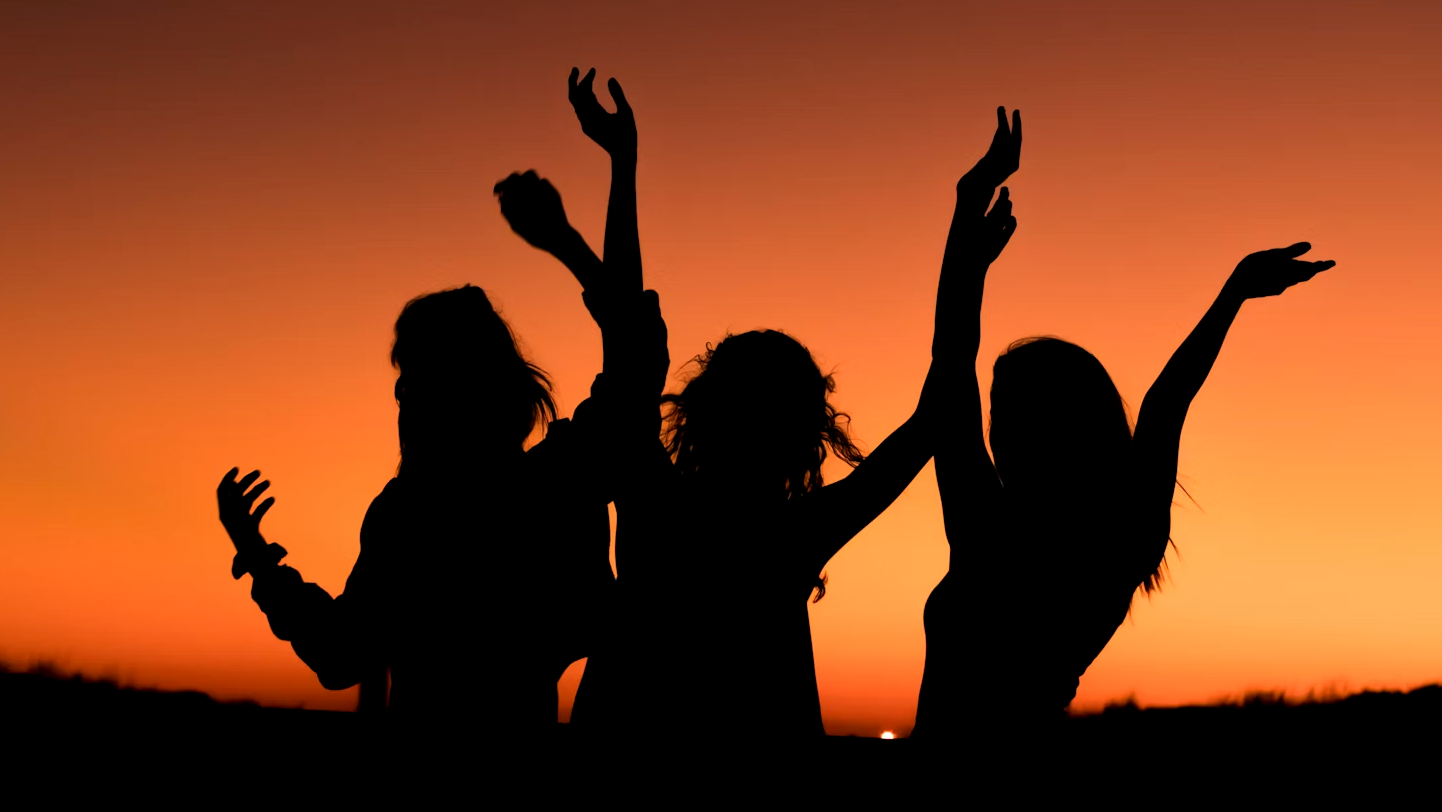 Telling Women They Aren’t “Girls’ Girl”? Here’s Why You Are A Hypocrite