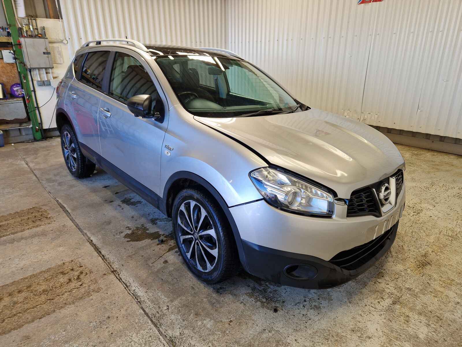 Breaking Vehicle