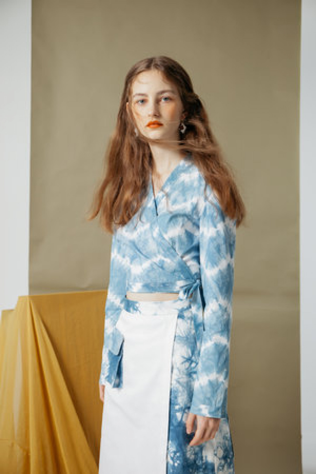 'Hand' | Tie-Dye Blue Top by  on curated-crowd.com