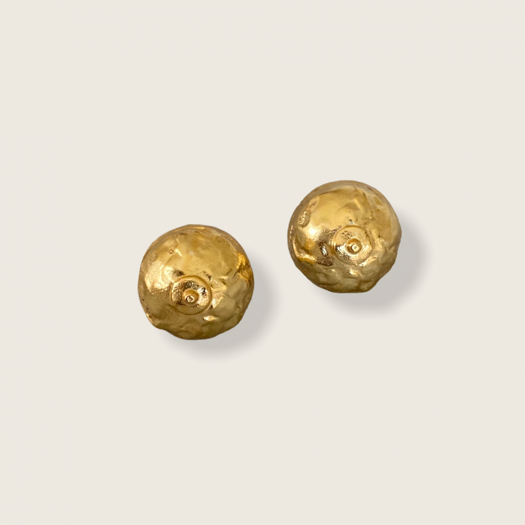 Pechos Rotos Petit Earrings by  on curated-crowd.com