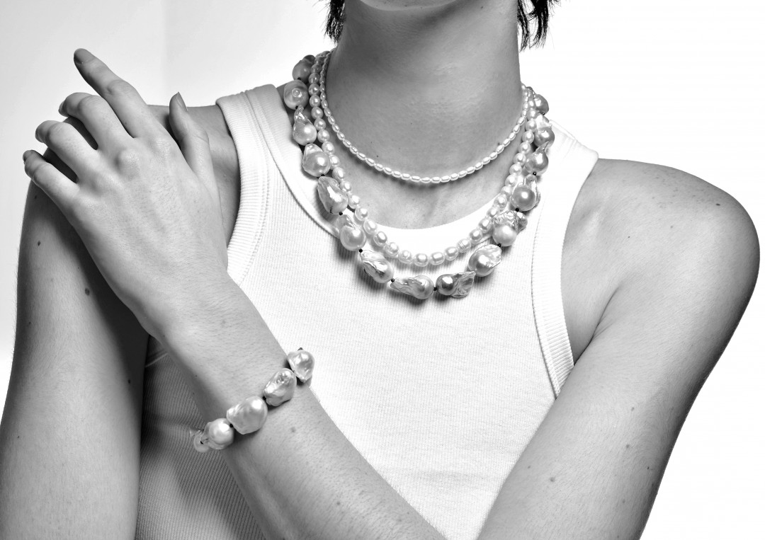 Vanessa oversized pearl choker 8977