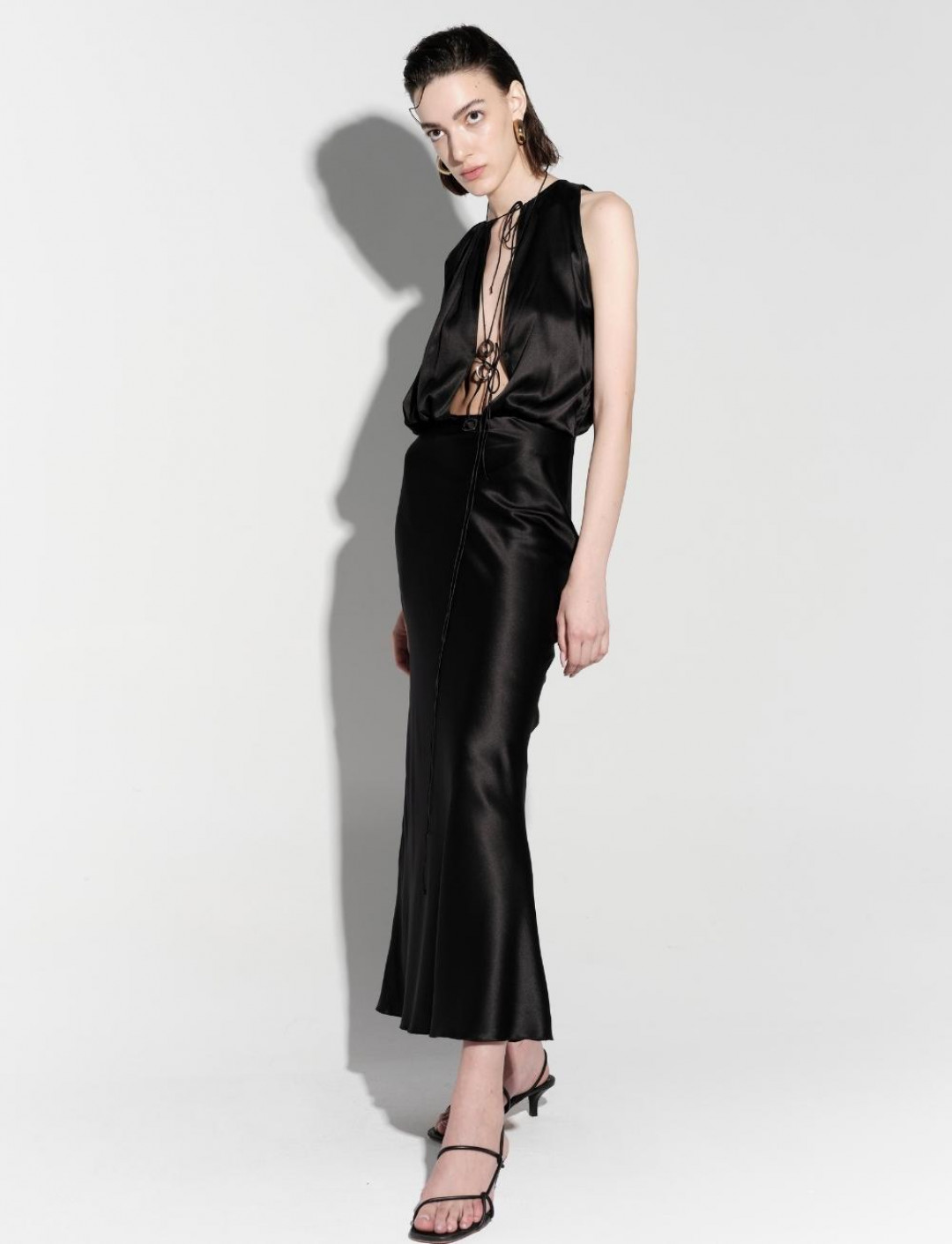 Vicky Evening Dress by Manurí on curated-crowd.com