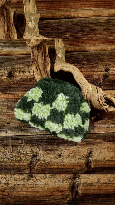 Snowflake Green by DEINO'S on curated-crowd.com