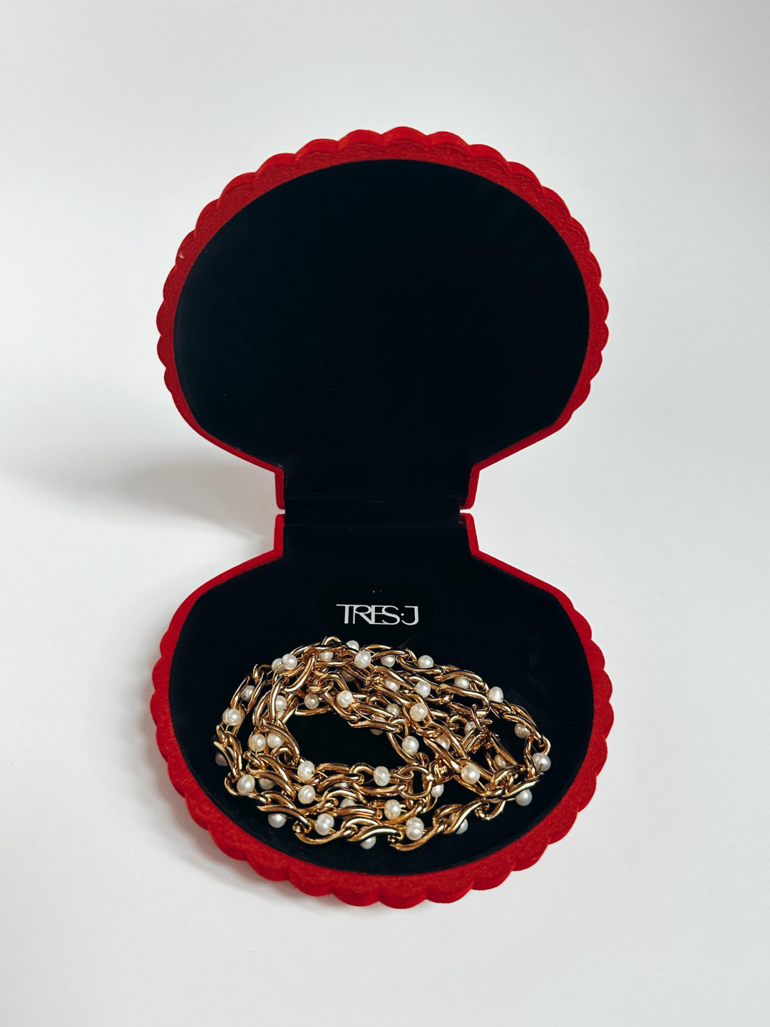 CLAIRE'S TRINKET BOX by TRES J on curated-crowd.com