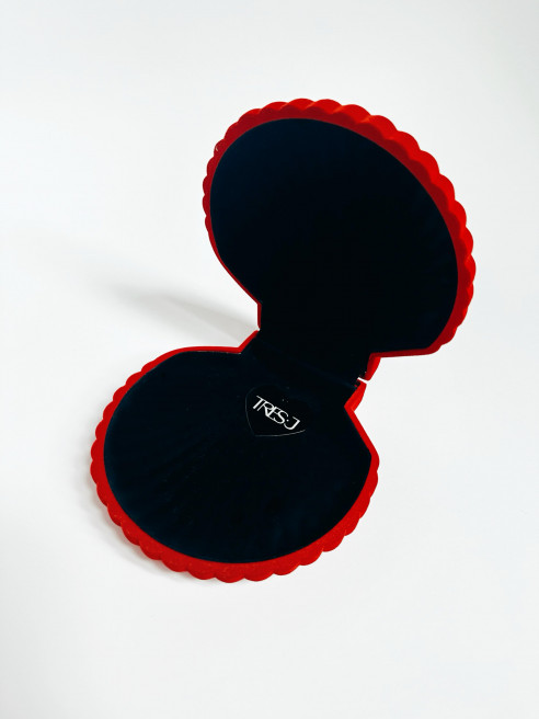 CLAIRE'S TRINKET BOX by TRES J on curated-crowd.com