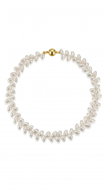 Fishbone Pearl Choker by Emili on curated-crowd.com