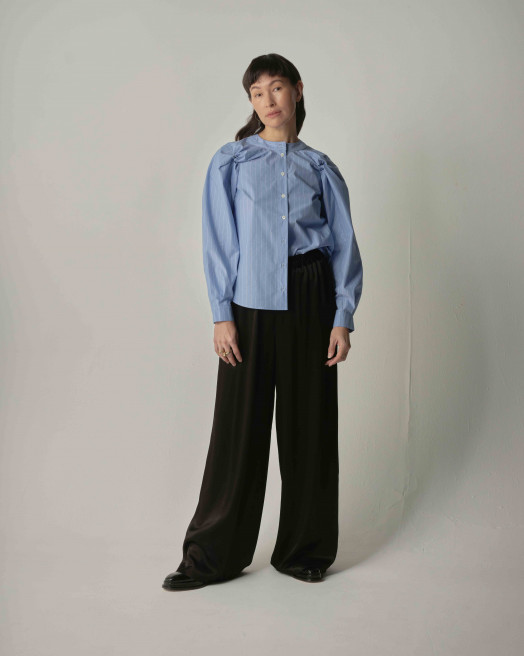 Mara Shirt by Teija on curated-crowd.com