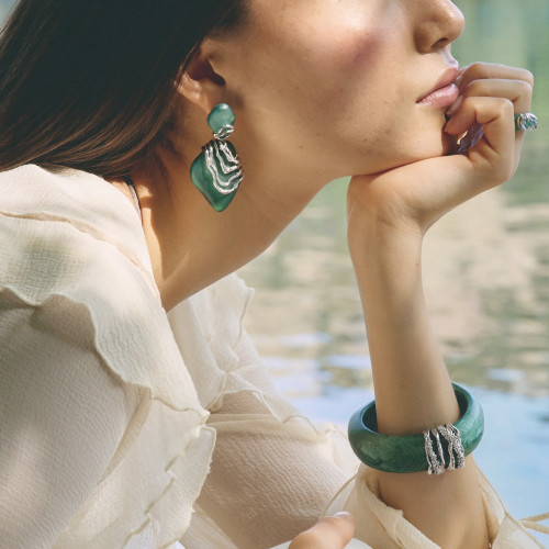 Elegant Jewels