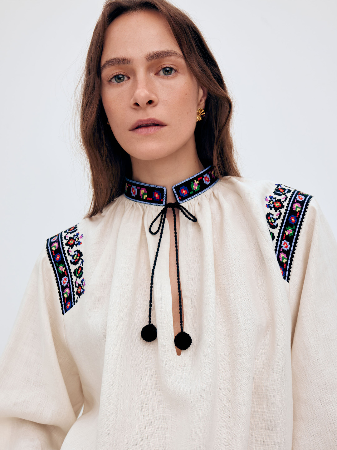 Linen Embroidered shirt "Olha" by Etnodim on curated-crowd.com
