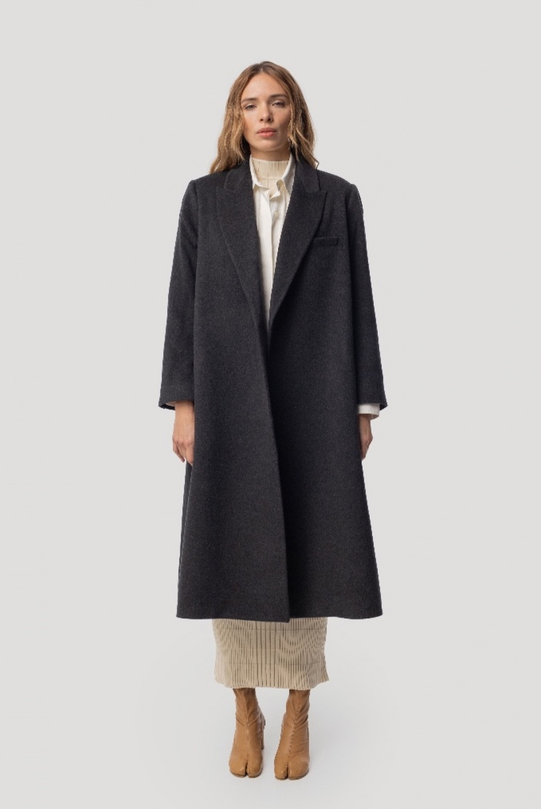 Timeless Cashmere Coat by Inner Tiger on curated-crowd.com