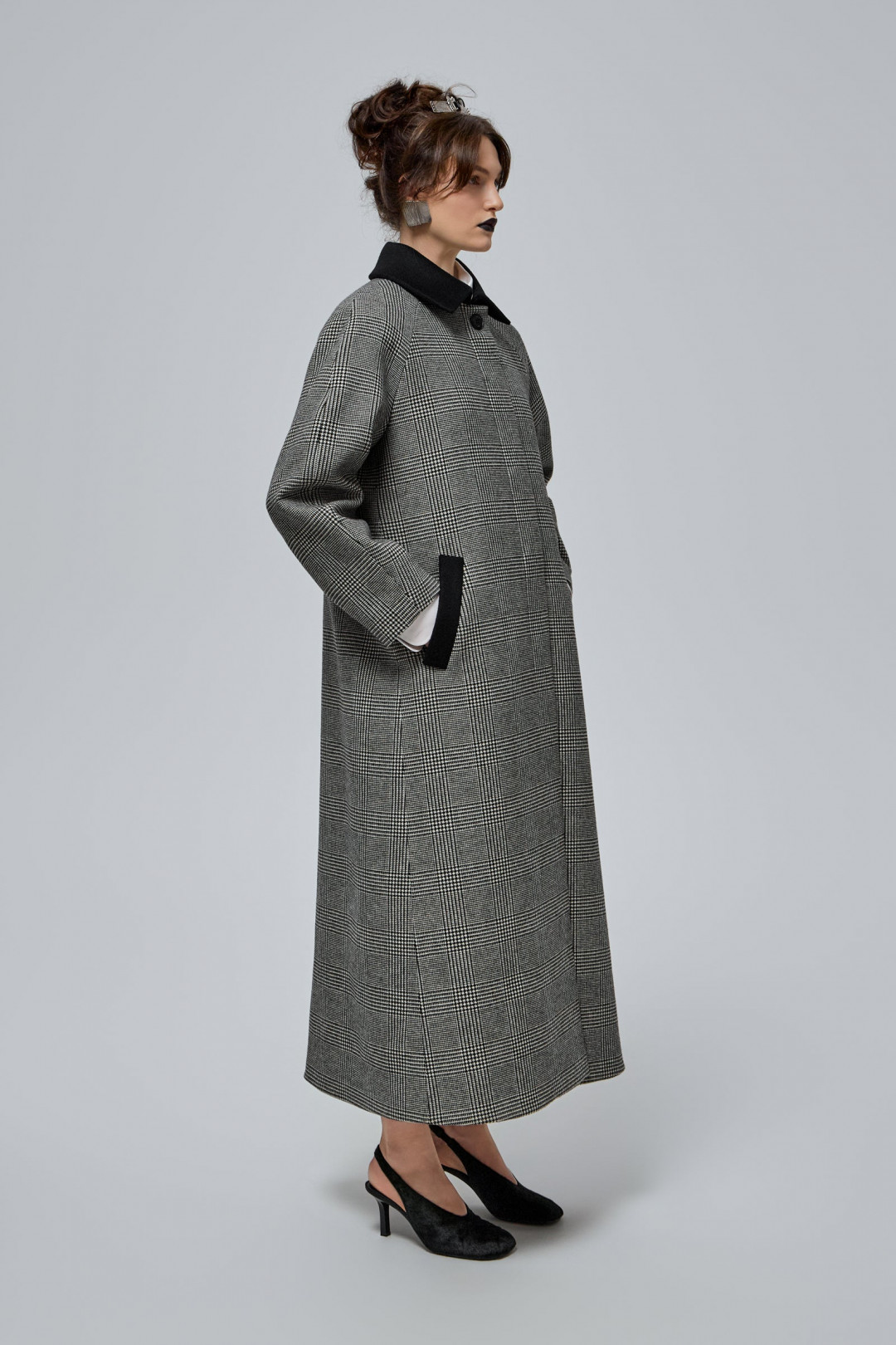 Elizabeth Checked Coat by THE WARM on curated-crowd.com