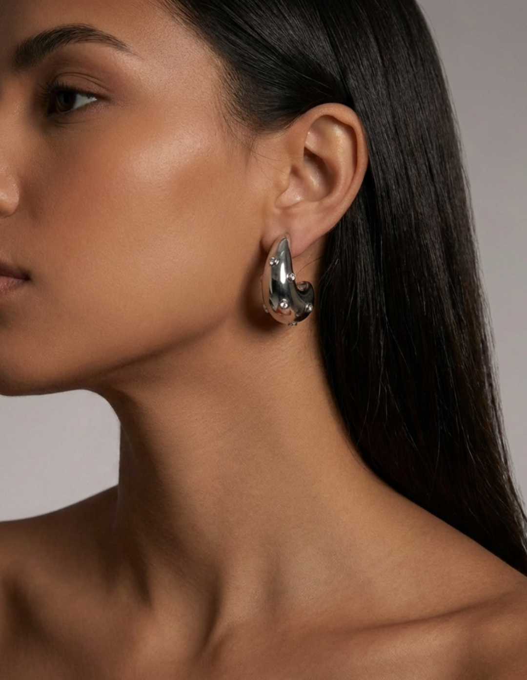 Inoui Earrings Silver/ White by Jessica K on curated-crowd.com