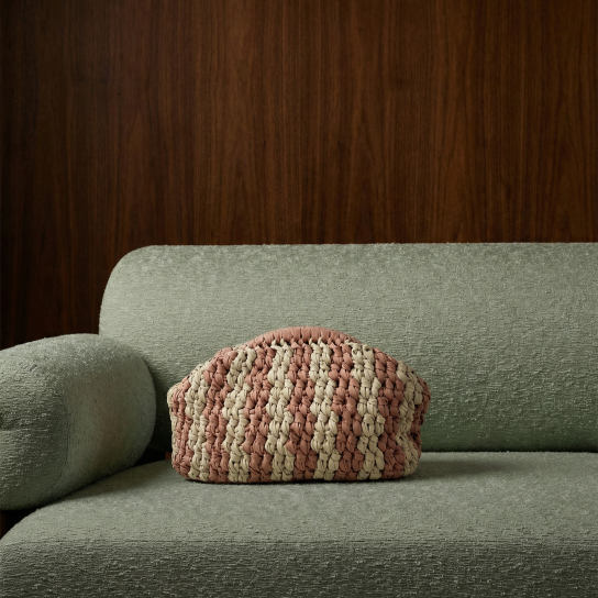  items on curated-crowd.com