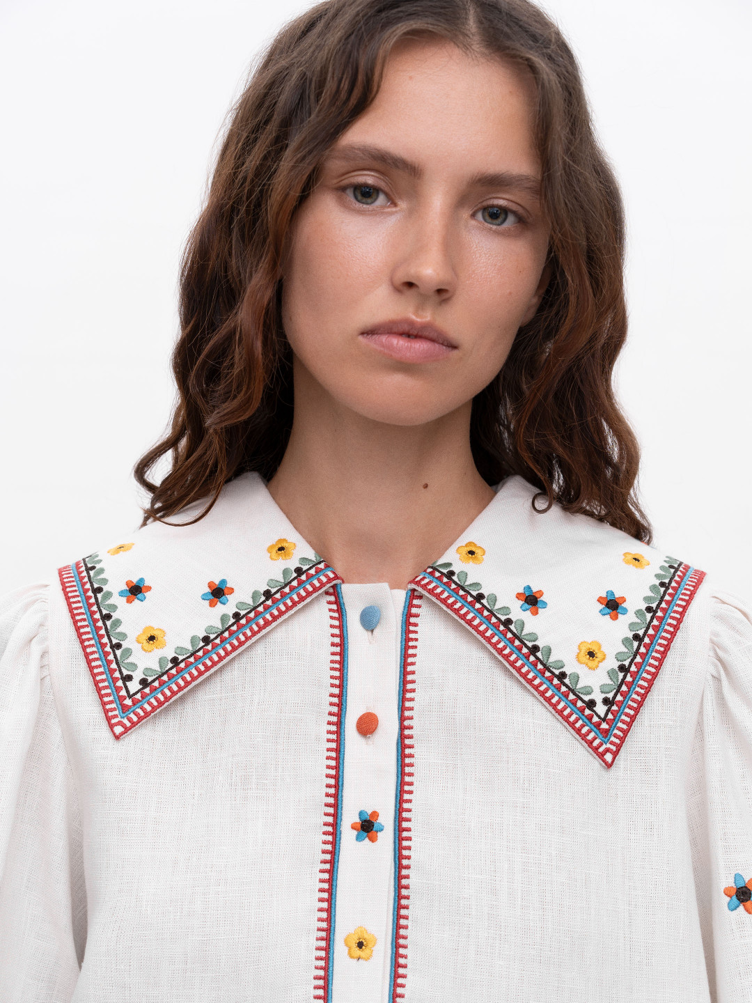 White Embroidered 'Vyshyvanka Yavir' Blouse by Etnodim on curated-crowd.com