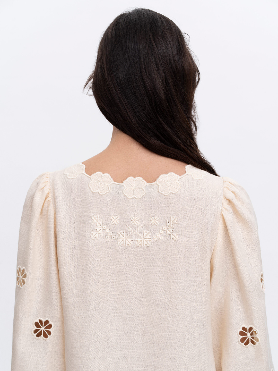 Embroidered Dress 'Yasmyn' by Etnodim on curated-crowd.com