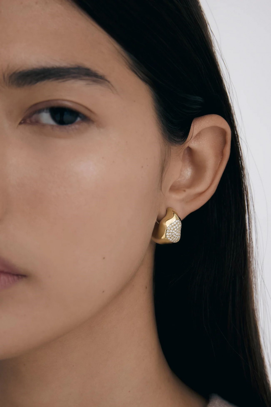 Shapeless Nest Hoop Diamond by BOULO on curated-crowd.com