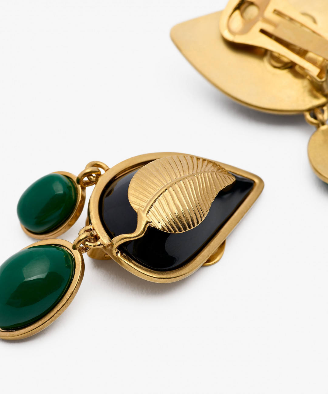 Leaf Earrings Green by Sonia Petroff on curated-crowd.com