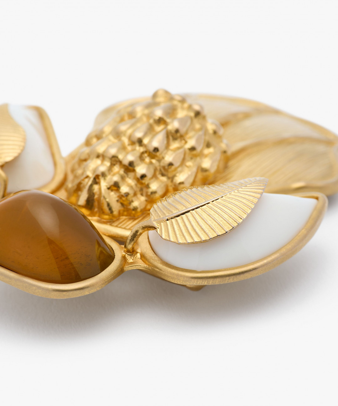 Bee Brooch by Sonia Petroff on curated-crowd.com