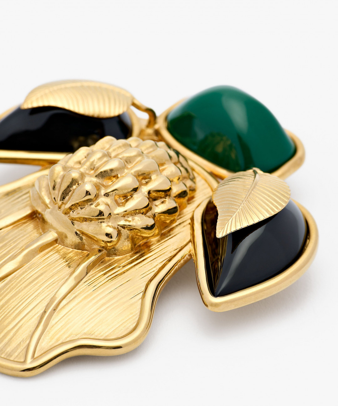 Bee Brooch by Sonia Petroff on curated-crowd.com