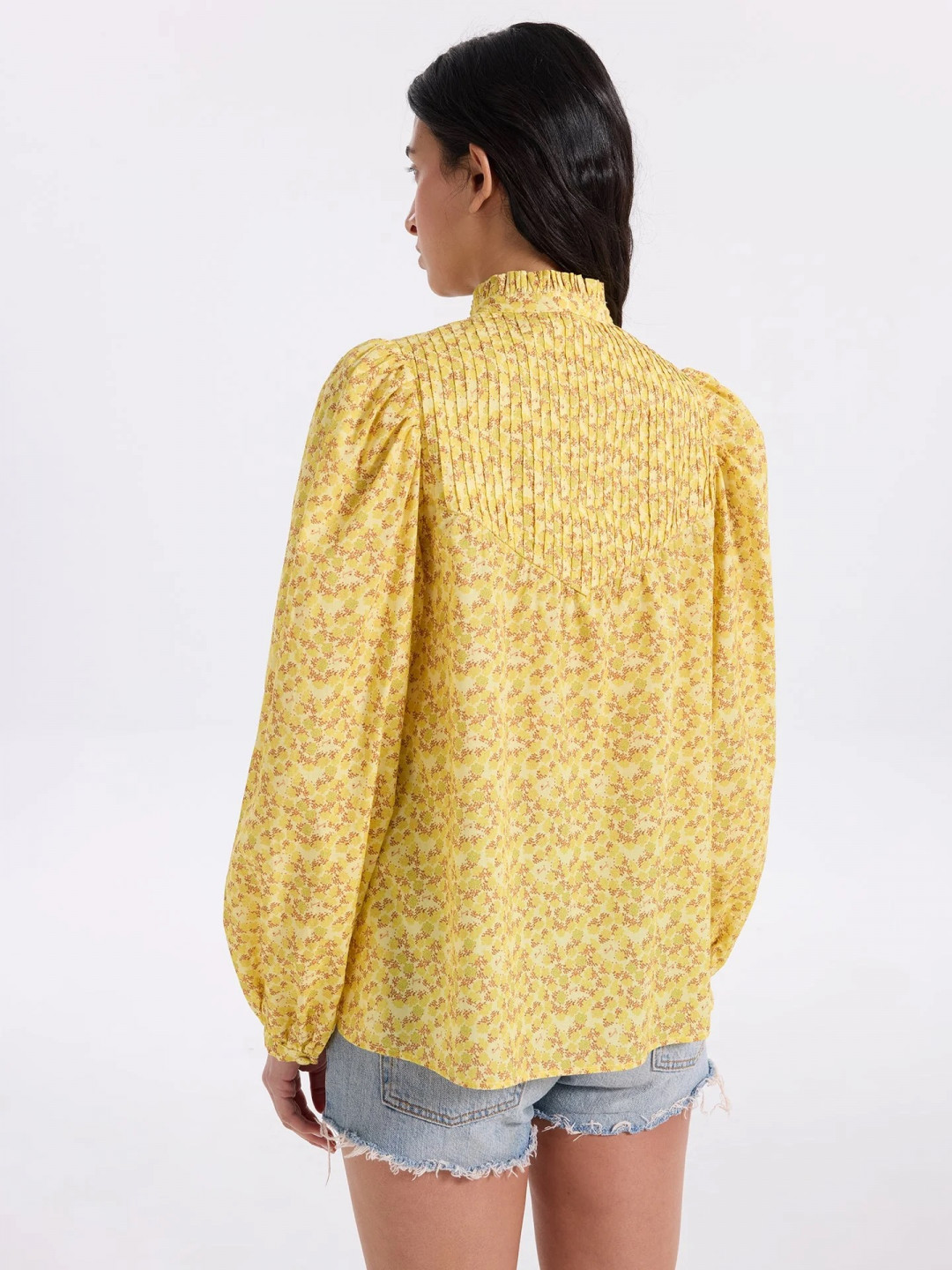 Daria Top by Faraway on curated-crowd.com