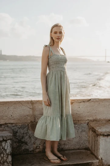 Julianne Dress by H For Harmony on curated-crowd.com