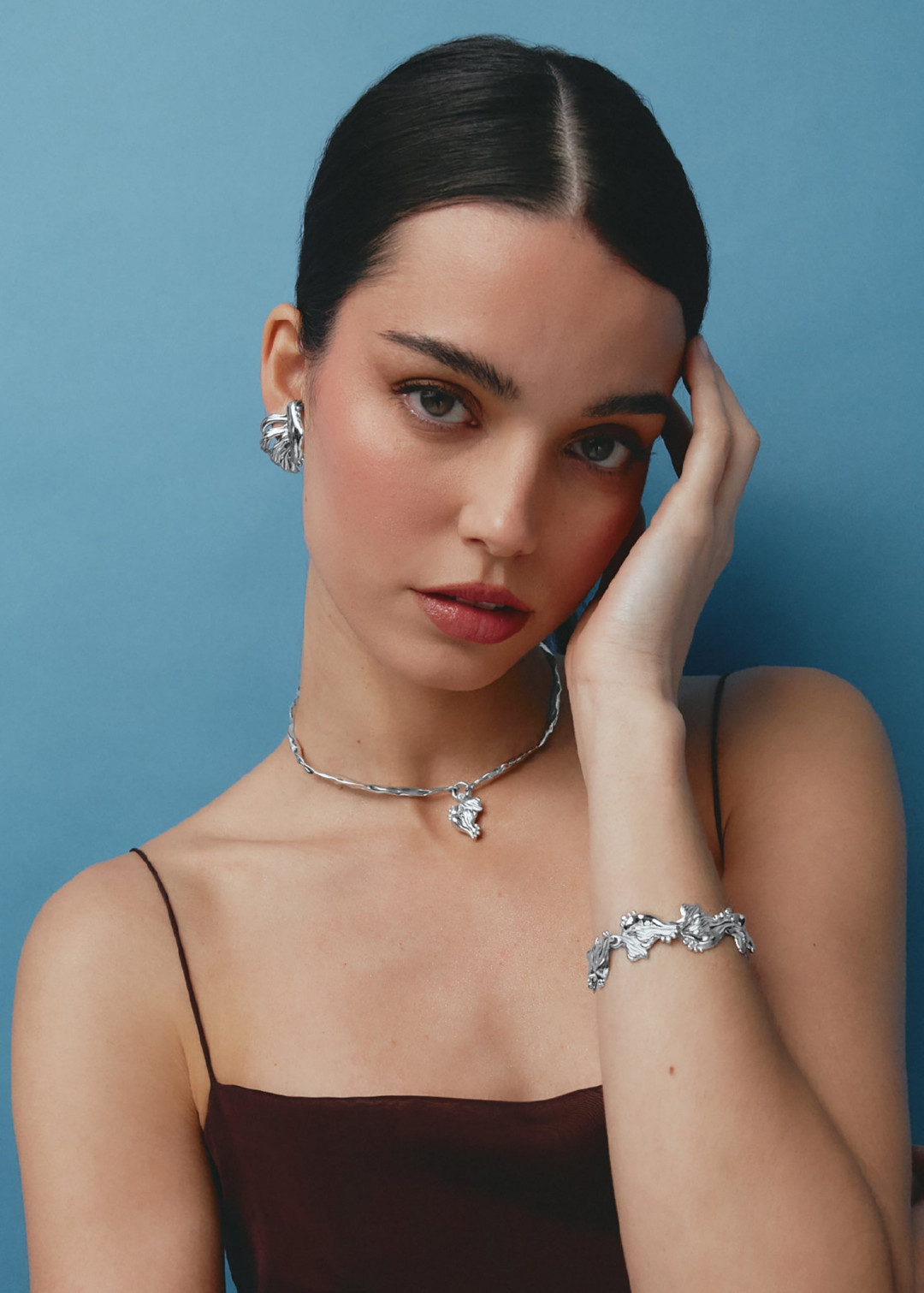 Interchangeable Dos Amores Nec by Jude Benhalim on curated-crowd.com